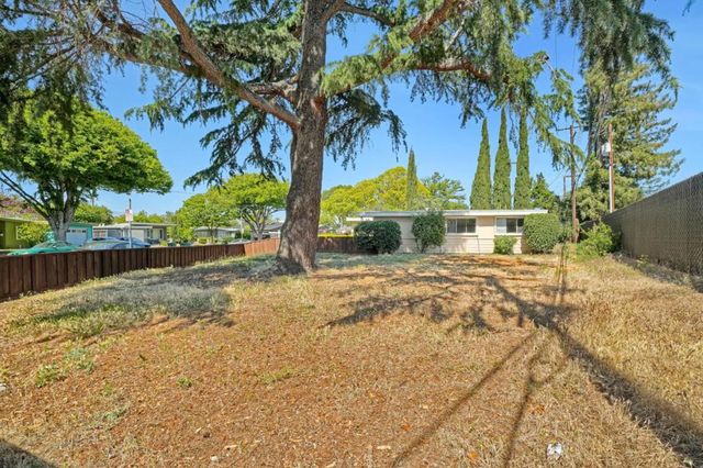 1876 Cabrillo Ave, Santa Clara, CA 95050
