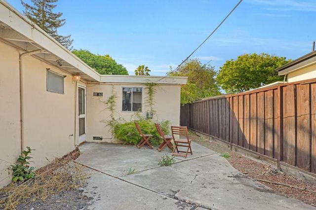 1876 Cabrillo Ave, Santa Clara, CA 95050