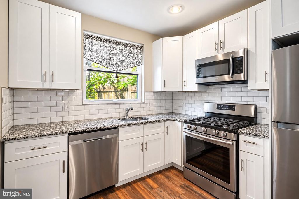 1536 S CAPITOL ST, PHILADELPHIA, PA 19146 — photo 3