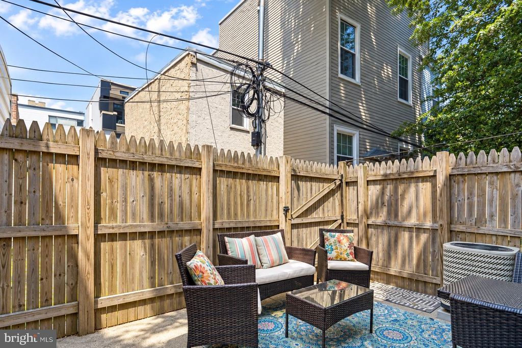 1536 S CAPITOL ST, PHILADELPHIA, PA 19146 — photo 4