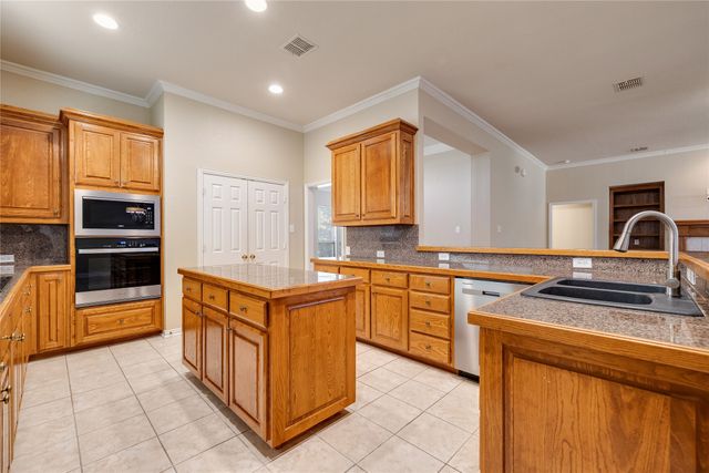 2175 Hillcroft Drive, Rockwall, TX 75087