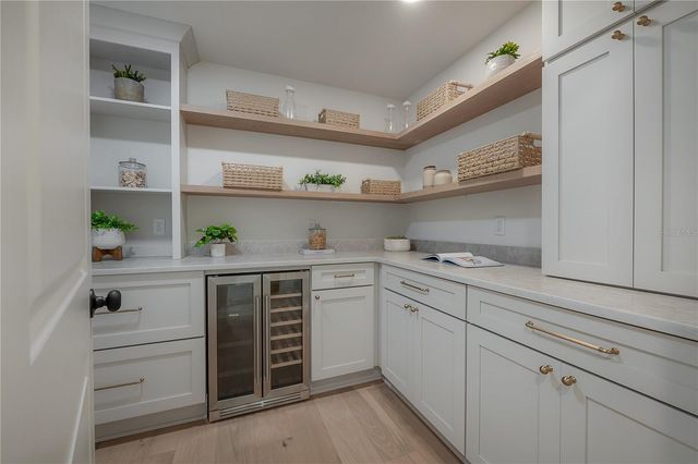 471 W DAVIS BOULEVARD, Tampa, FL 33606