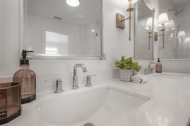 471 W DAVIS BOULEVARD, Tampa, FL 33606