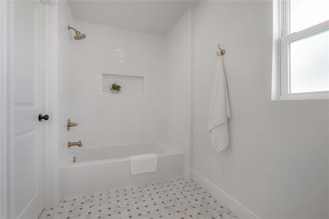 471 W DAVIS BOULEVARD, Tampa, FL 33606