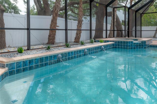 471 W DAVIS BOULEVARD, Tampa, FL 33606