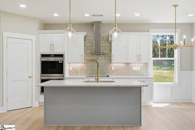 12 Briarwood Court, Simpsonville, SC 29681