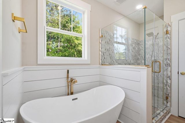 12 Briarwood Court, Simpsonville, SC 29681