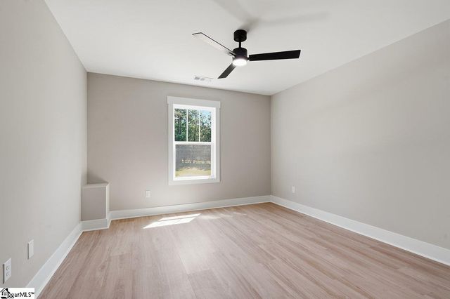 12 Briarwood Court, Simpsonville, SC 29681