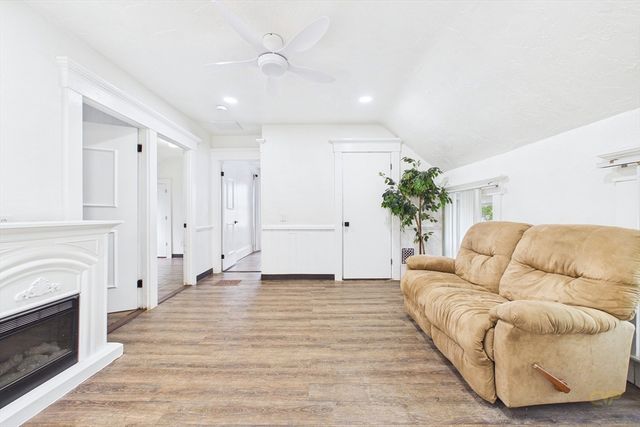 887 Shawmut Ave, New Bedford, MA 02746
