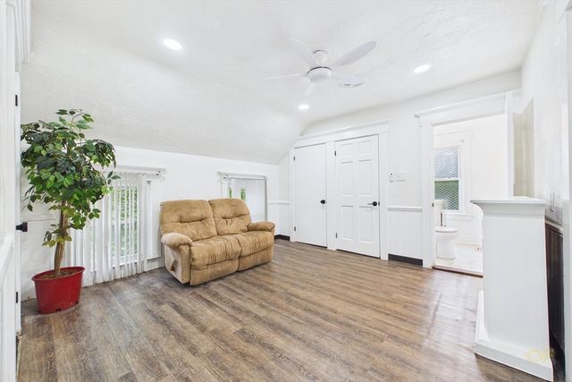 887 Shawmut Ave, New Bedford, MA 02746