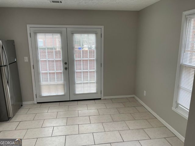 859 Park Place A, Conyers, GA 30012