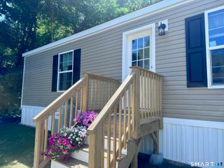 11 School Ground Road 13, Branford, CT 06405