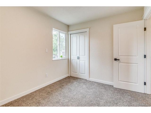 6870 Snead St, Colorado Springs, CO 80911