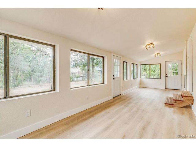 6870 Snead St, Colorado Springs, CO 80911