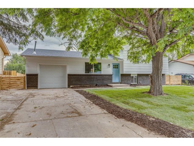 6870 Snead St, Colorado Springs, CO 80911