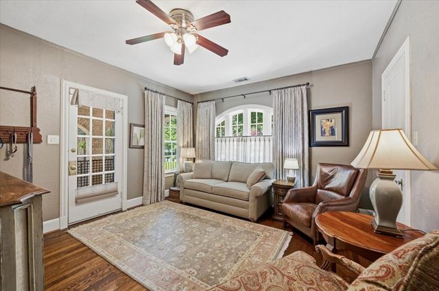 6277 Prospect Avenue, Dallas, TX 75214