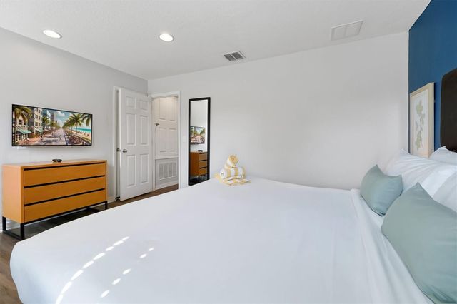 3033 BIRD OF PARADISE LANE, Kissimmee, FL 34747