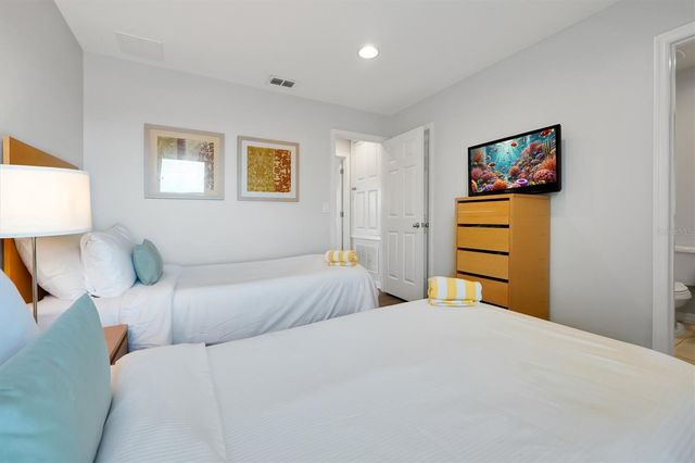 3033 BIRD OF PARADISE LANE, Kissimmee, FL 34747