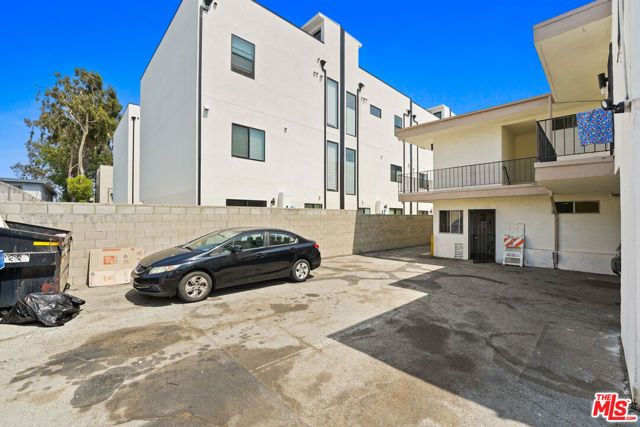 11763 Hamlin Street, North Hollywood (los Angeles), CA 91606