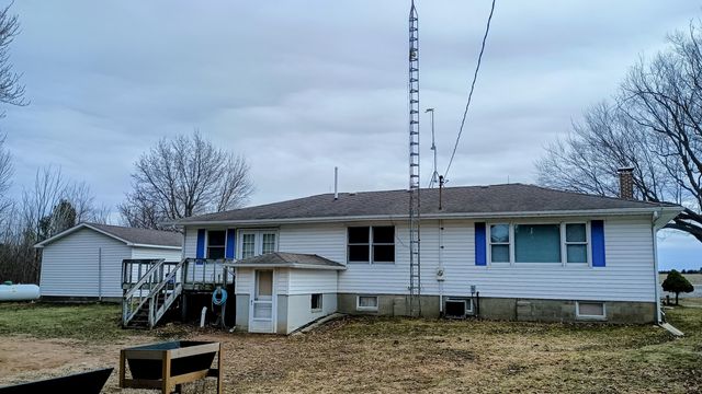 3816 W Fountain Road, Victory Twp, MI 49431