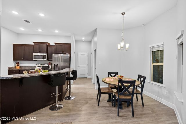 6241 Roxanne Way, Biloxi, MS 39532