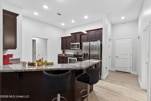 6241 Roxanne Way, Biloxi, MS 39532