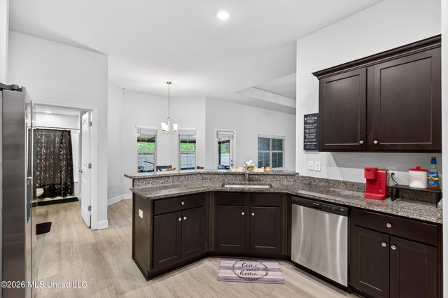 6241 Roxanne Way, Biloxi, MS 39532