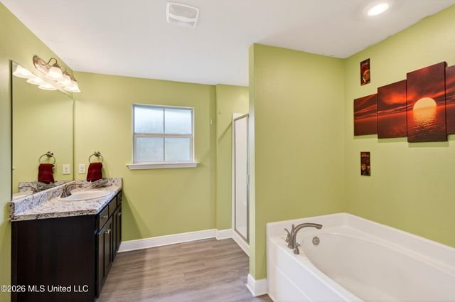 6241 Roxanne Way, Biloxi, MS 39532