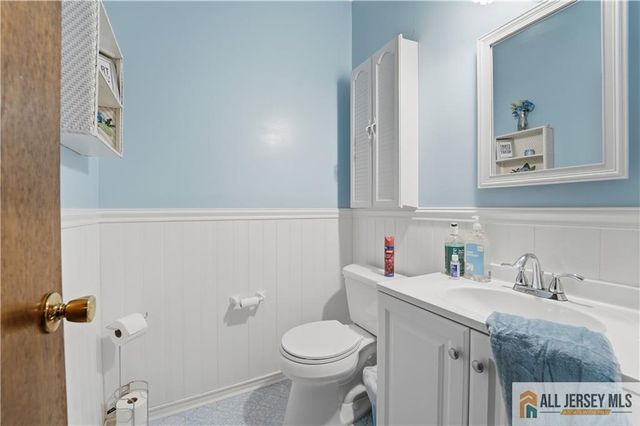 1177 Aaron Road, North Brunswick, NJ 08902