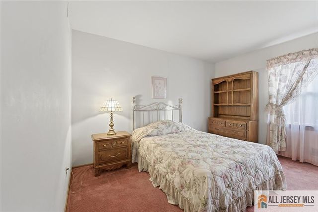 1177 Aaron Road, North Brunswick, NJ 08902