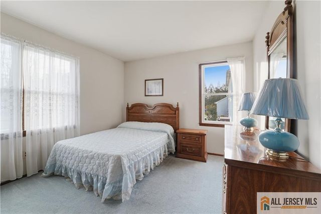 1177 Aaron Road, North Brunswick, NJ 08902