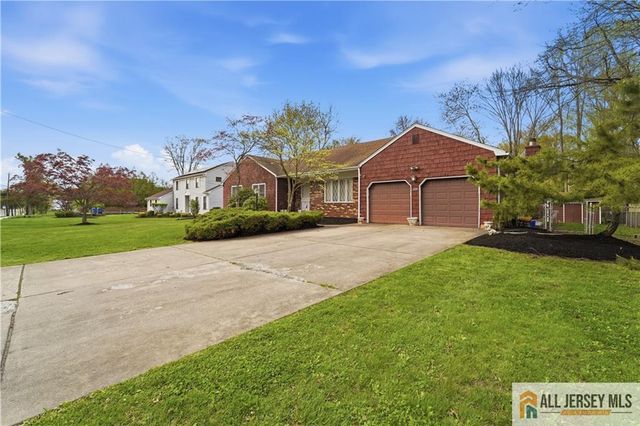 1177 Aaron Road, North Brunswick, NJ 08902