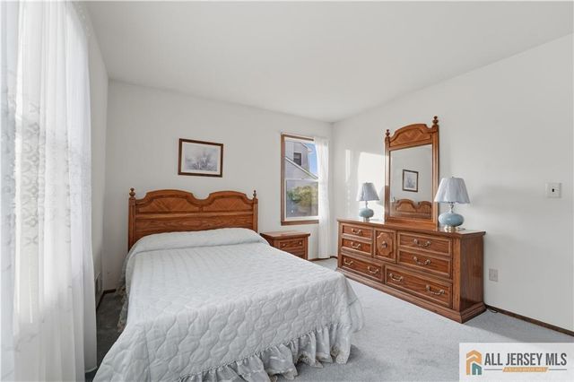 1177 Aaron Road, North Brunswick, NJ 08902