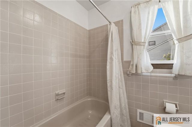 1177 Aaron Road, North Brunswick, NJ 08902