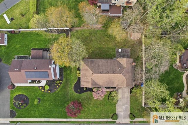1177 Aaron Road, North Brunswick, NJ 08902