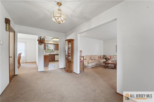 1177 Aaron Road, North Brunswick, NJ 08902