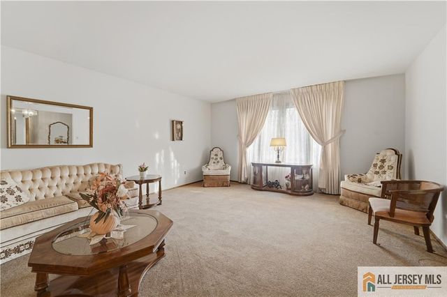 1177 Aaron Road, North Brunswick, NJ 08902