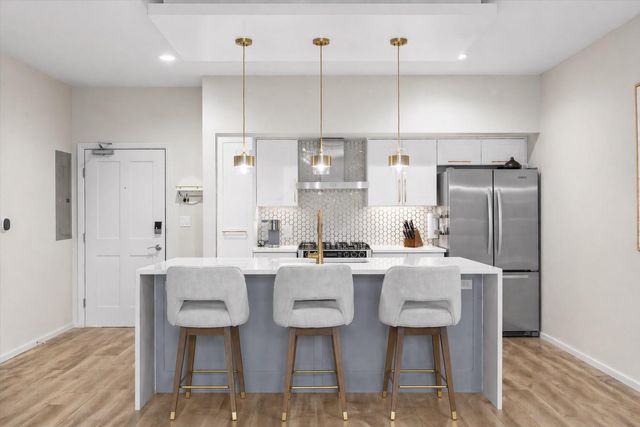 1600 Barton Springs RD 4205, Austin, TX 78704