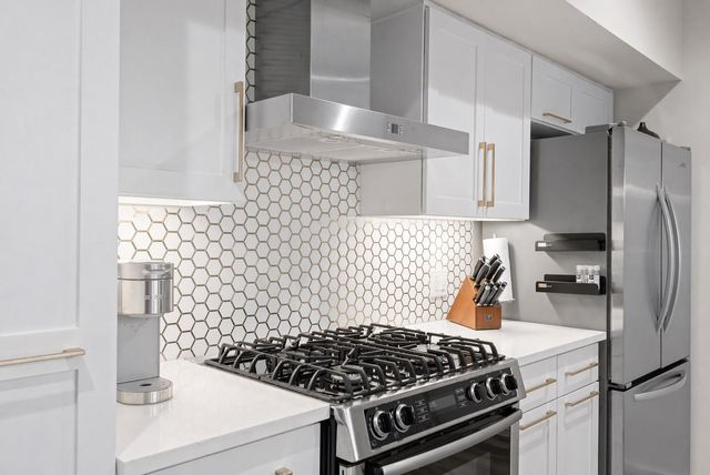 1600 Barton Springs RD 4205, Austin, TX 78704