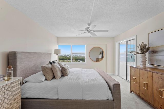 1750 BENJAMIN FRANKLIN DRIVE 9G, Sarasota, FL 34236