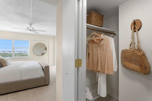 1750 BENJAMIN FRANKLIN DRIVE 9G, Sarasota, FL 34236