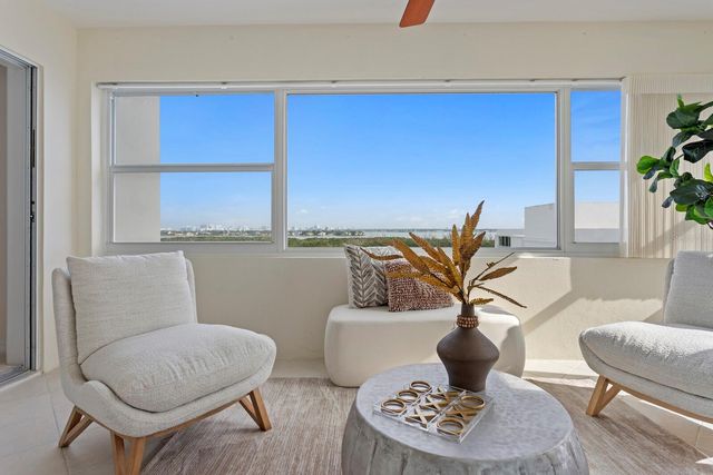 1750 BENJAMIN FRANKLIN DRIVE 9G, Sarasota, FL 34236