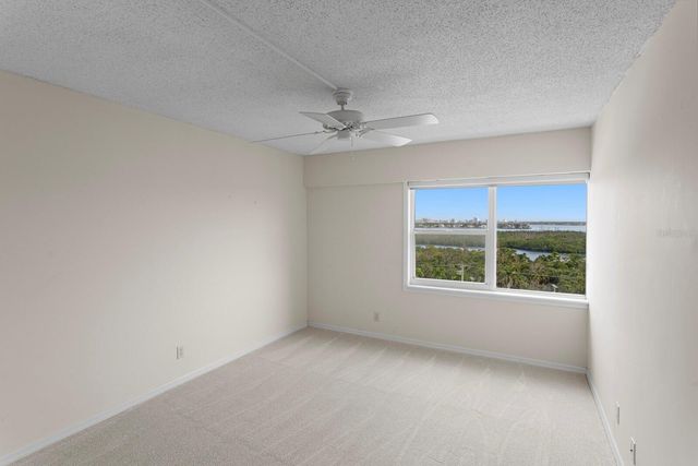 1750 BENJAMIN FRANKLIN DRIVE 9G, Sarasota, FL 34236