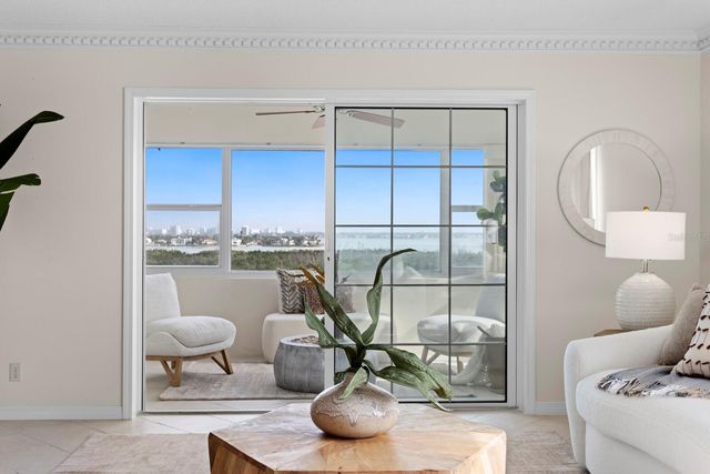 1750 BENJAMIN FRANKLIN DRIVE 9G, Sarasota, FL 34236