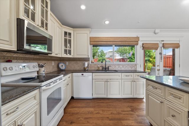 4344 N Colony Boulevard, The Colony, TX 75056