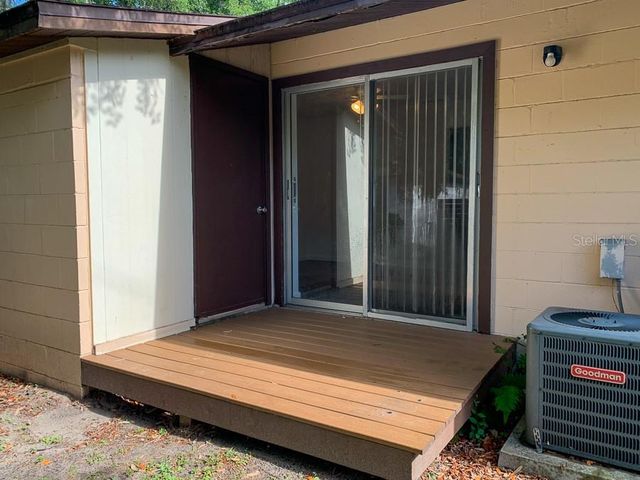 1213 NW 39TH AVENUE B4, Gainesville, FL 32609