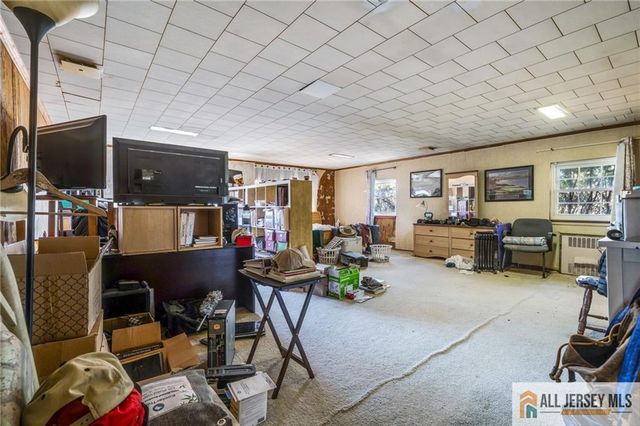 377 New Dover Road, Colonia, NJ 07067