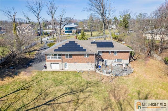 377 New Dover Road, Colonia, NJ 07067