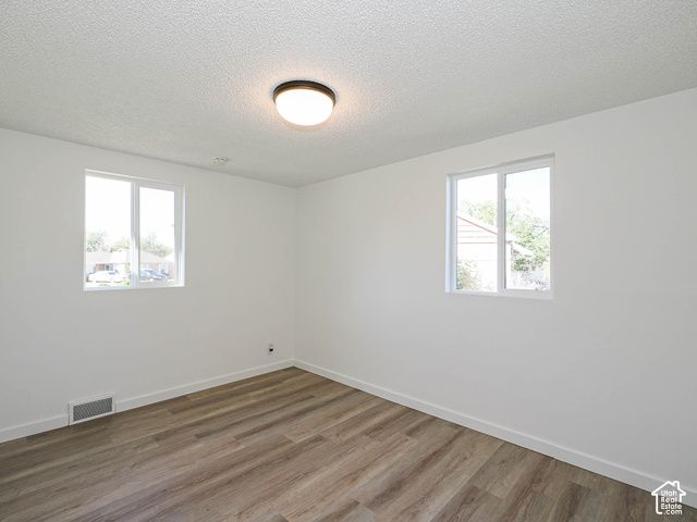 329 W FRANCIS AVE, Layton, UT 84041