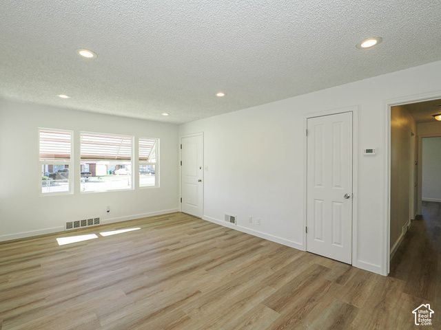 329 W FRANCIS AVE, Layton, UT 84041